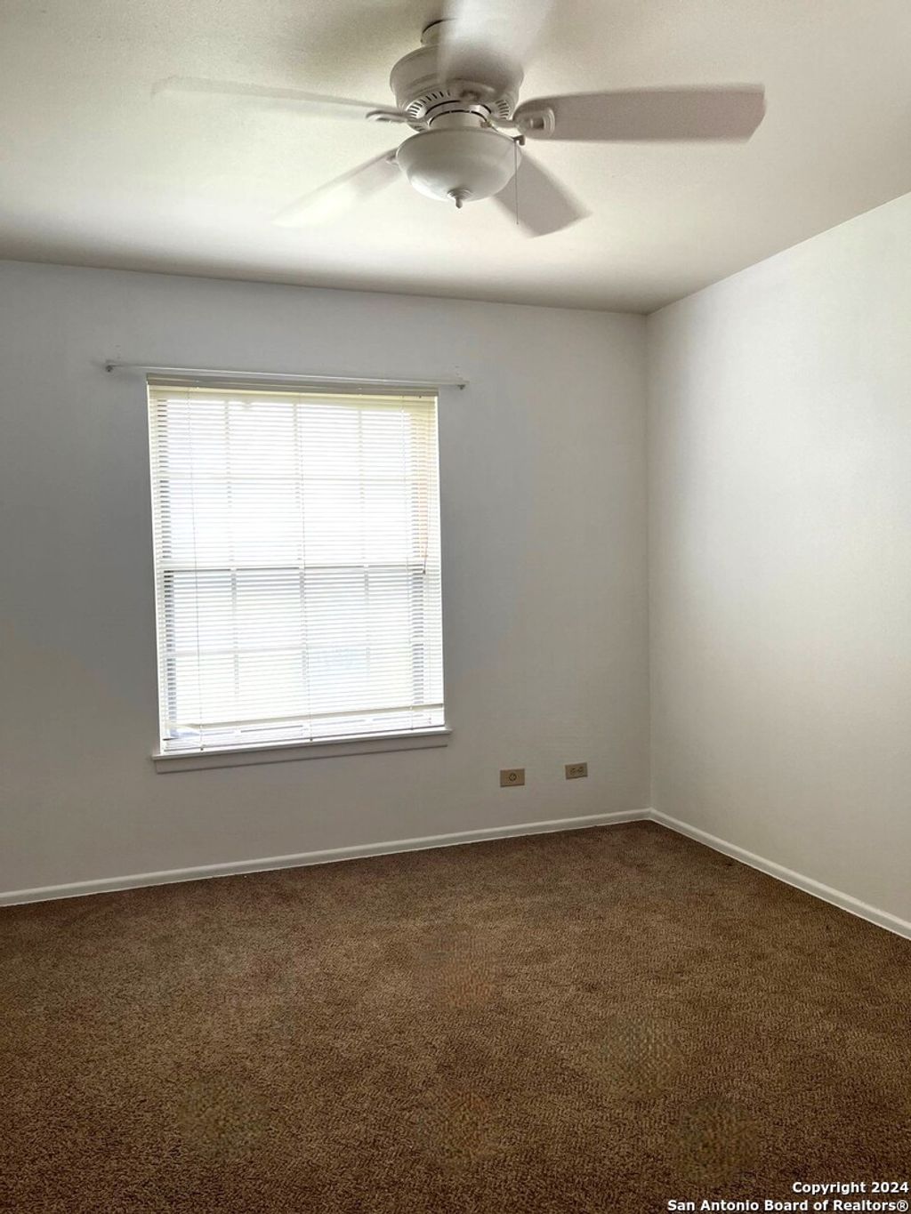 Photo of 136 Valley Oak Dr, Schertz, TX 78154 (MLS # 1957504)