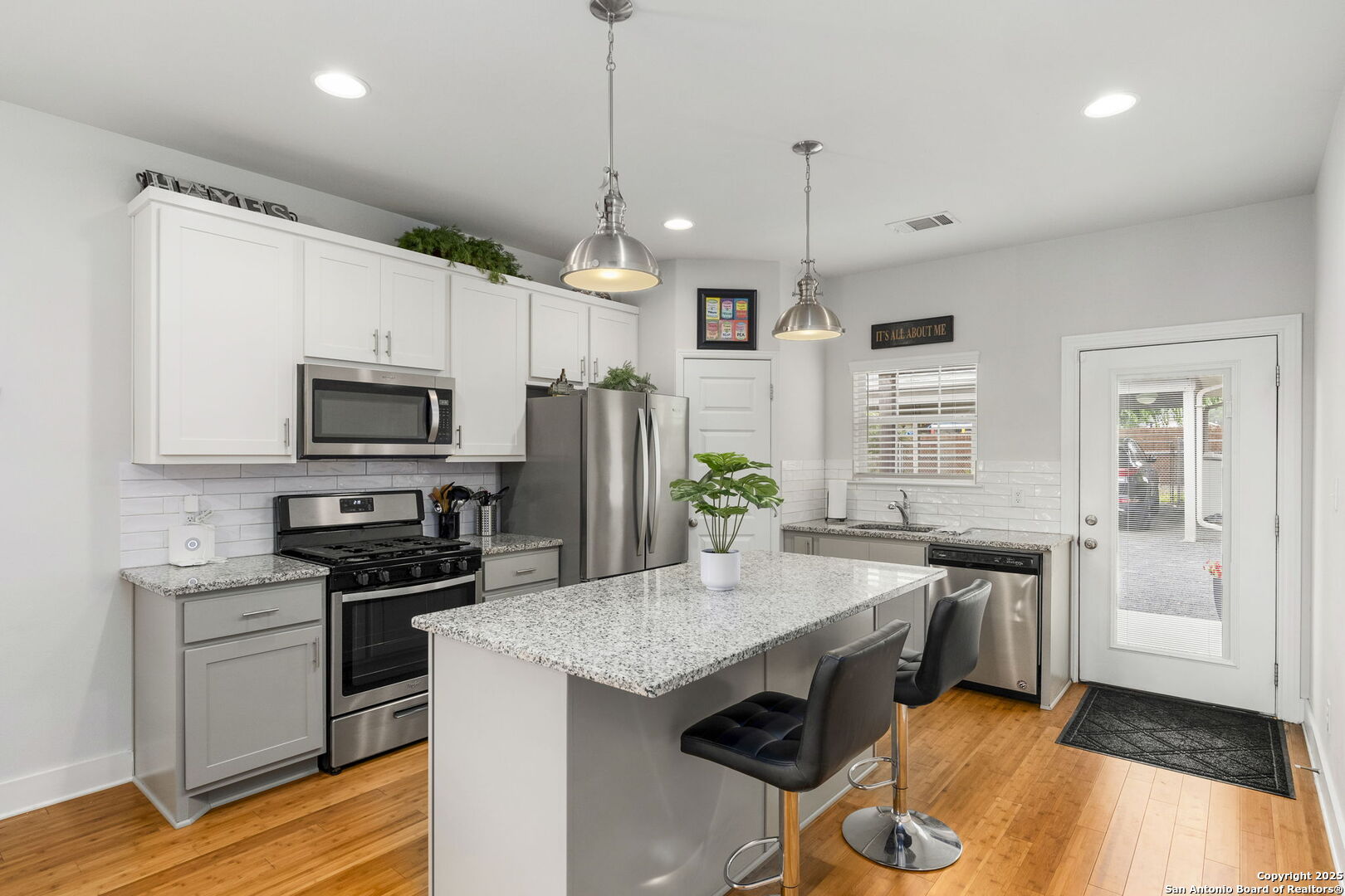 Photo 1 of 24 — 419 Channing Ave, San Antonio, TX 78210