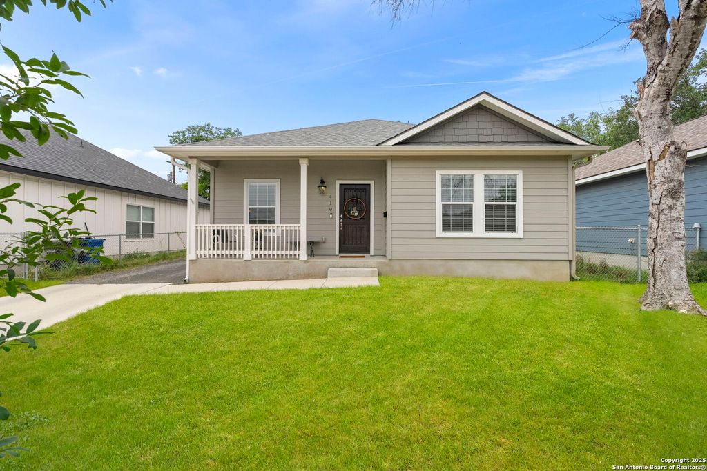 Photo of 419 Channing Ave, San Antonio, TX 78210 (MLS # 1868416)