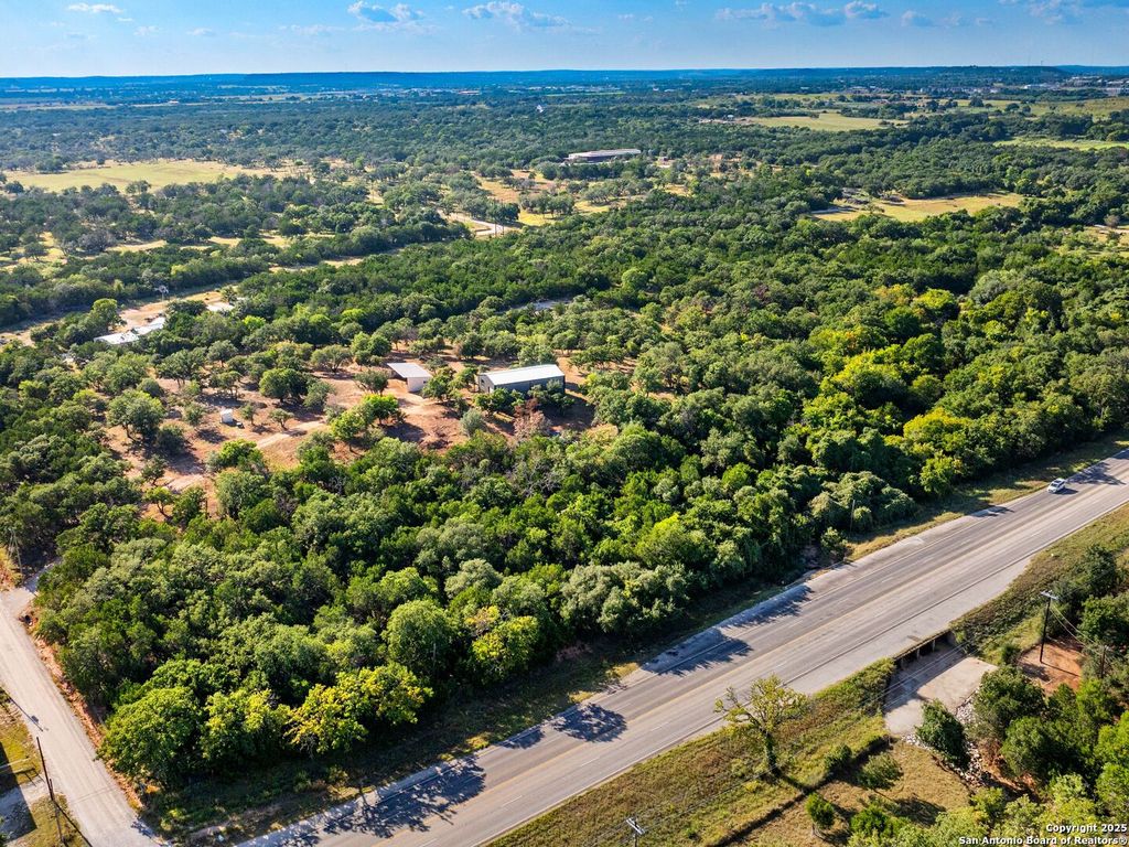 Photo of 110 Moellering, Fredericksburg, TX 78624 (MLS # 1907890)