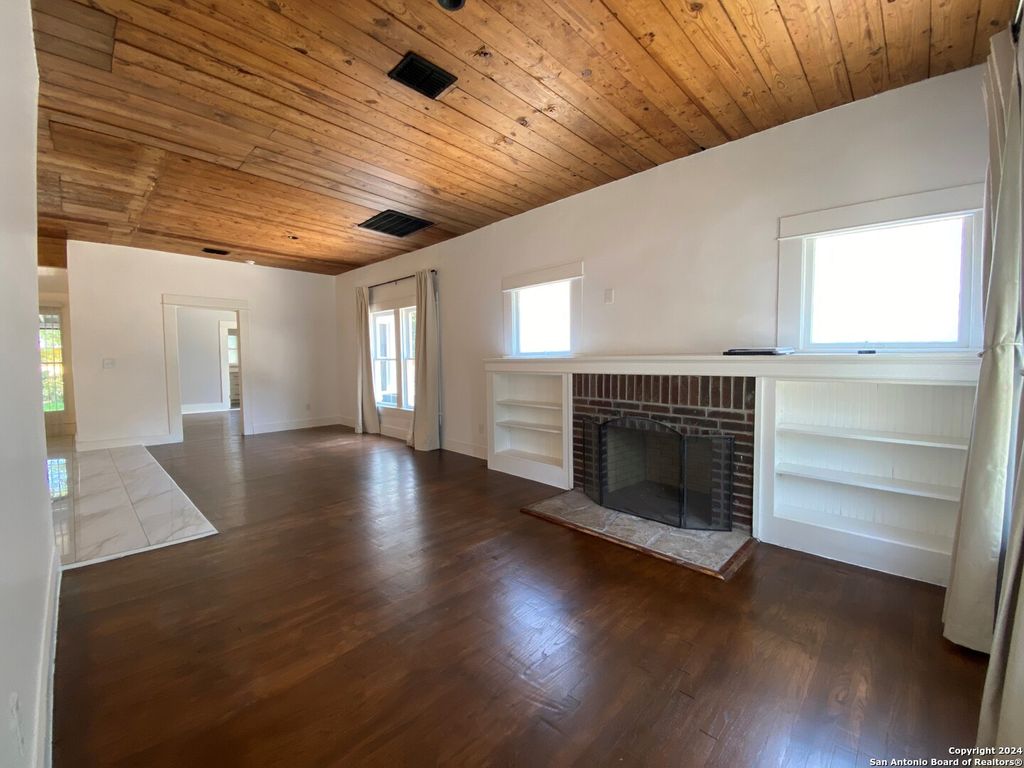 Photo of 109 Magnolia Drive, San Antonio, TX 78212 (MLS # 1926479)