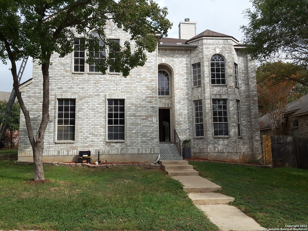 Photo of 223 WILLOWBLUFF DR, San Antonio, TX 78216 (MLS # 2022914)