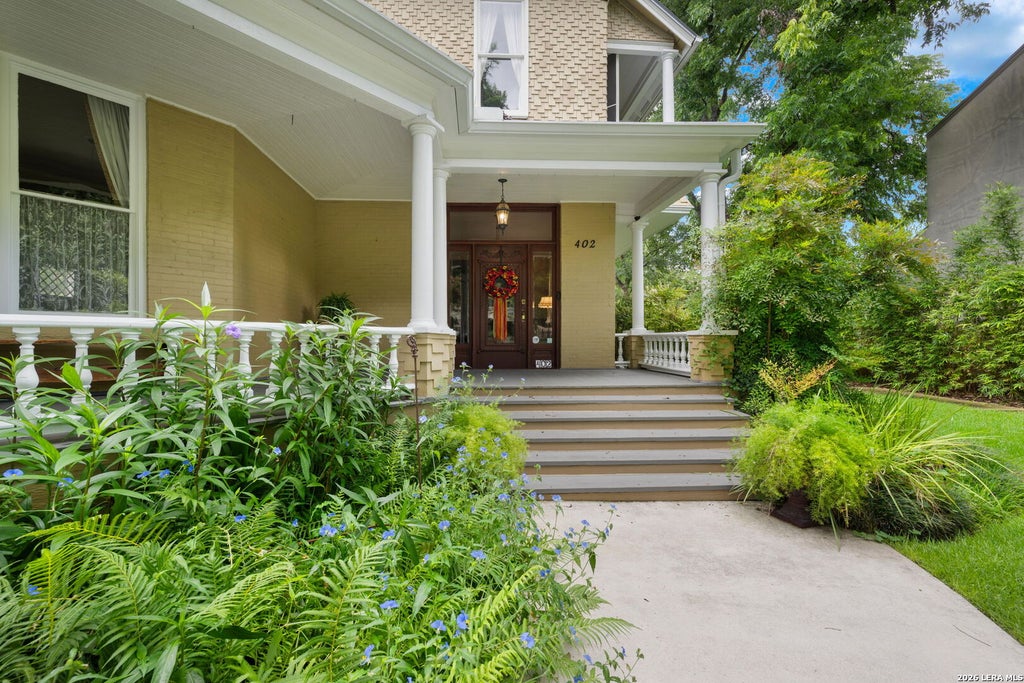 Photo of 402 Madison, San Antonio, TX 78204 (MLS # 1990064)