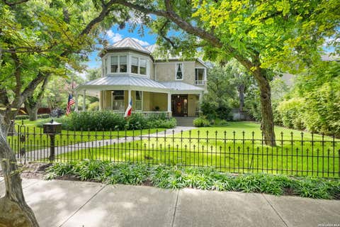 Property photo of 402 Madison, San Antonio, TX 78204