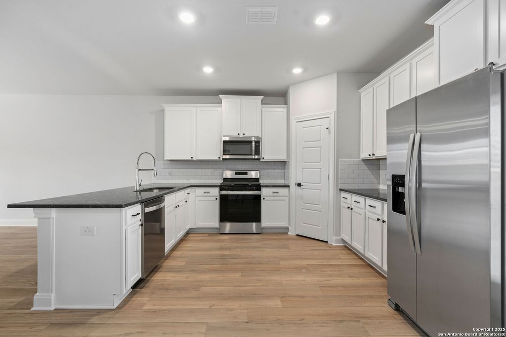 Photo of 9430 Dassler Springs, Converse, TX 78109 (MLS # 1924481)