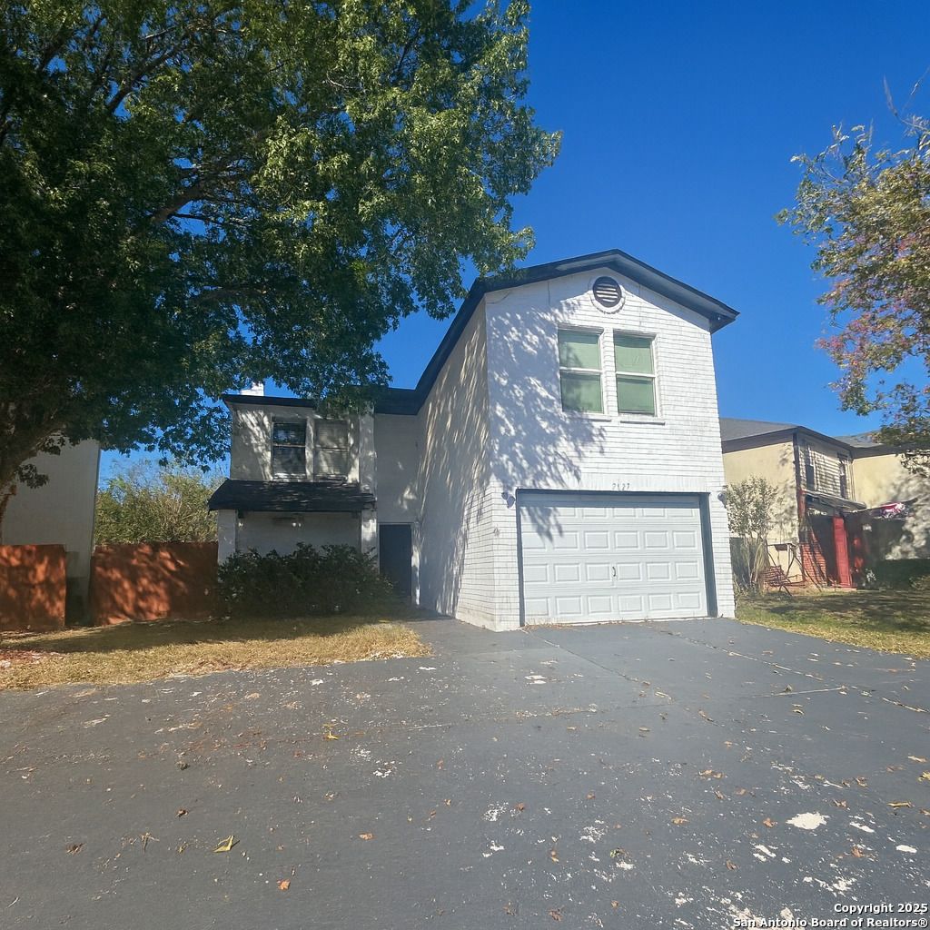 Photo of 7627 Branston, San Antonio, TX 78250 (MLS # 1925475)