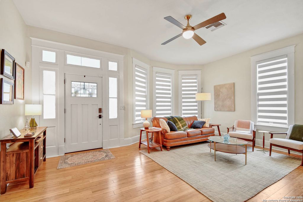 Photo of 501 mulberry, San Antonio, TX 78212 (MLS # 1926916)