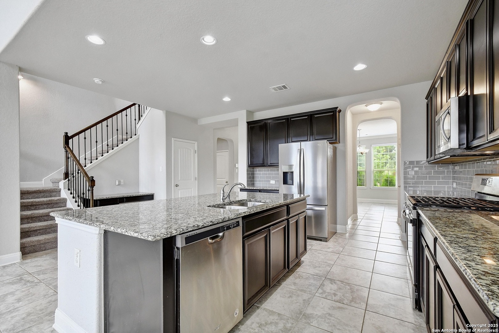 8103 Lovela Bend