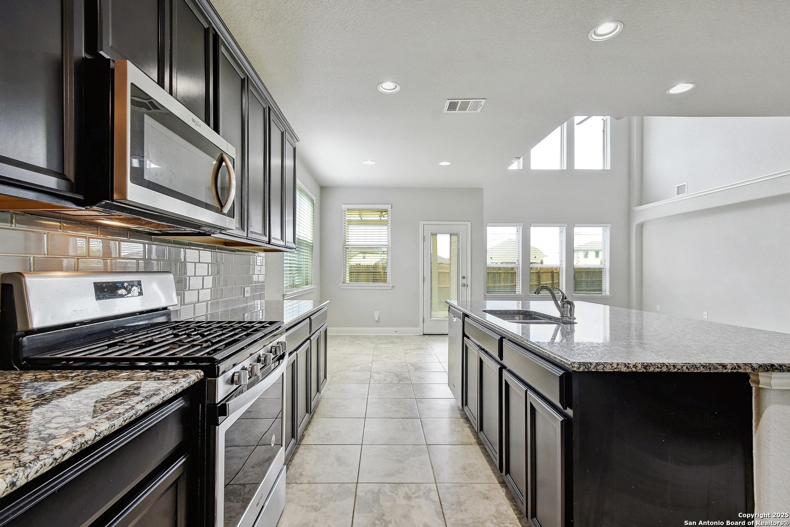 8103 Lovela Bend