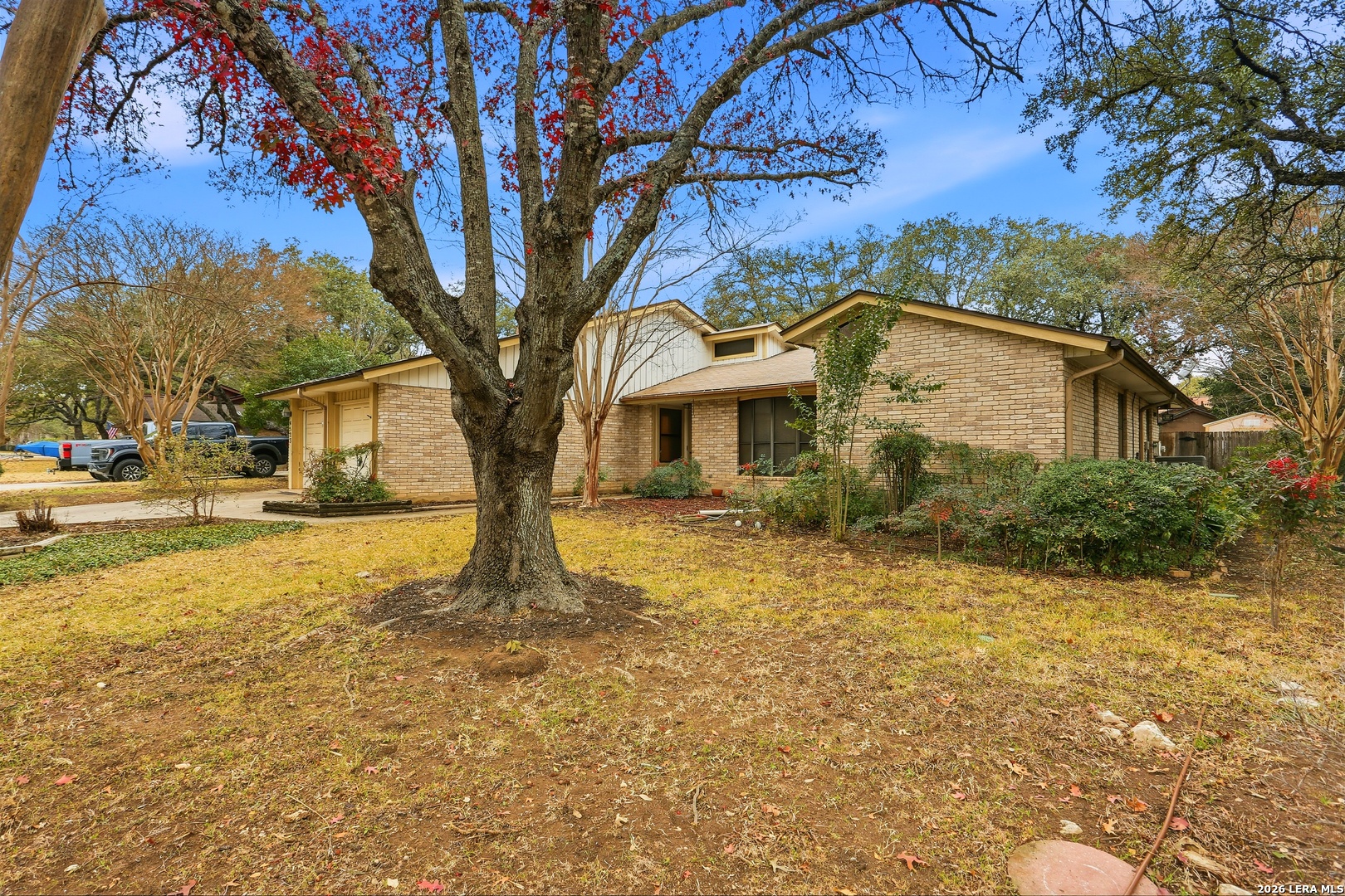 4523 Spotted Oak Woods