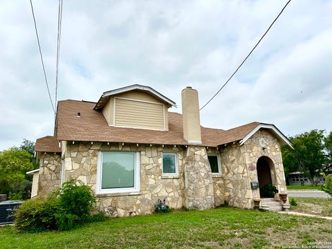 A home in Uvalde