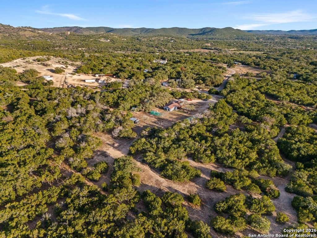 Photo of 277 W Bear Springs, Pipe Creek, TX 78063 (MLS # 1932115)