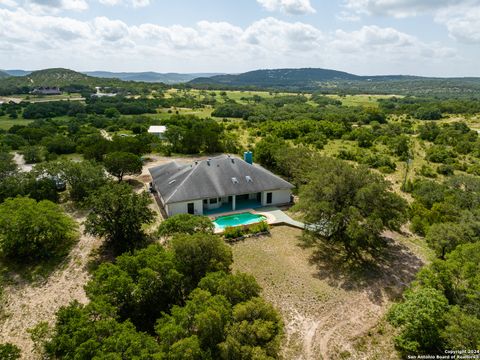 A home in Bandera