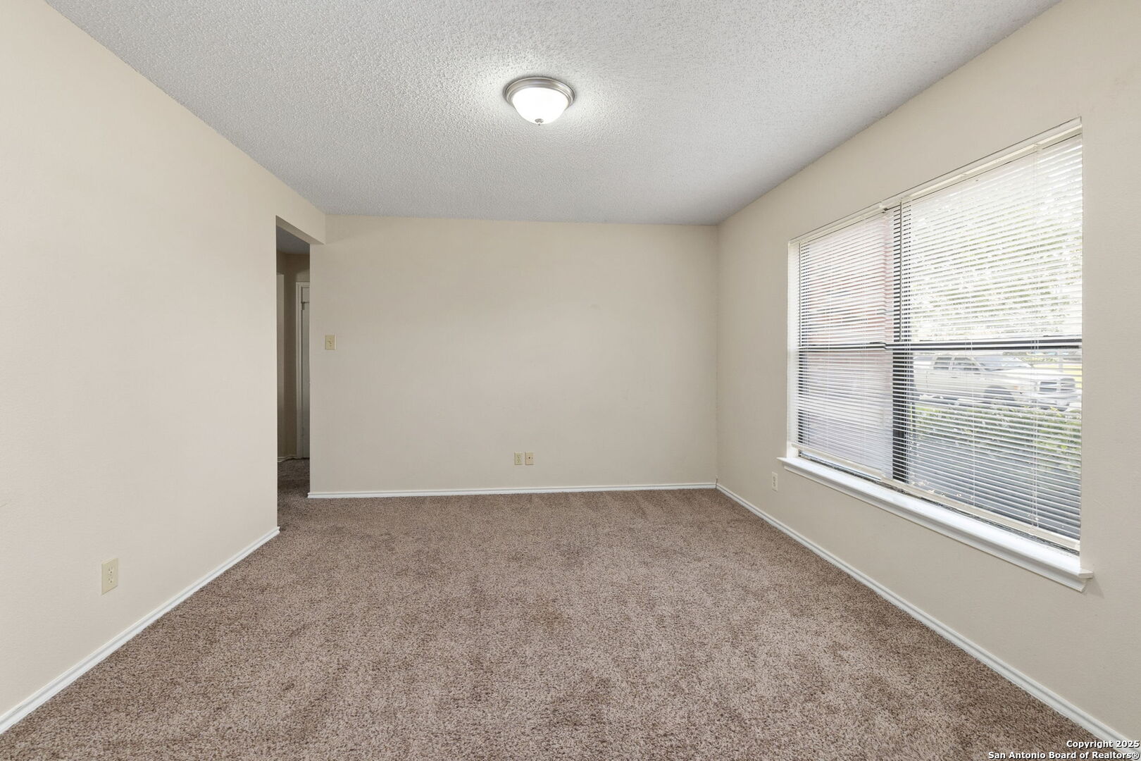 8023 Chestnut Cedar