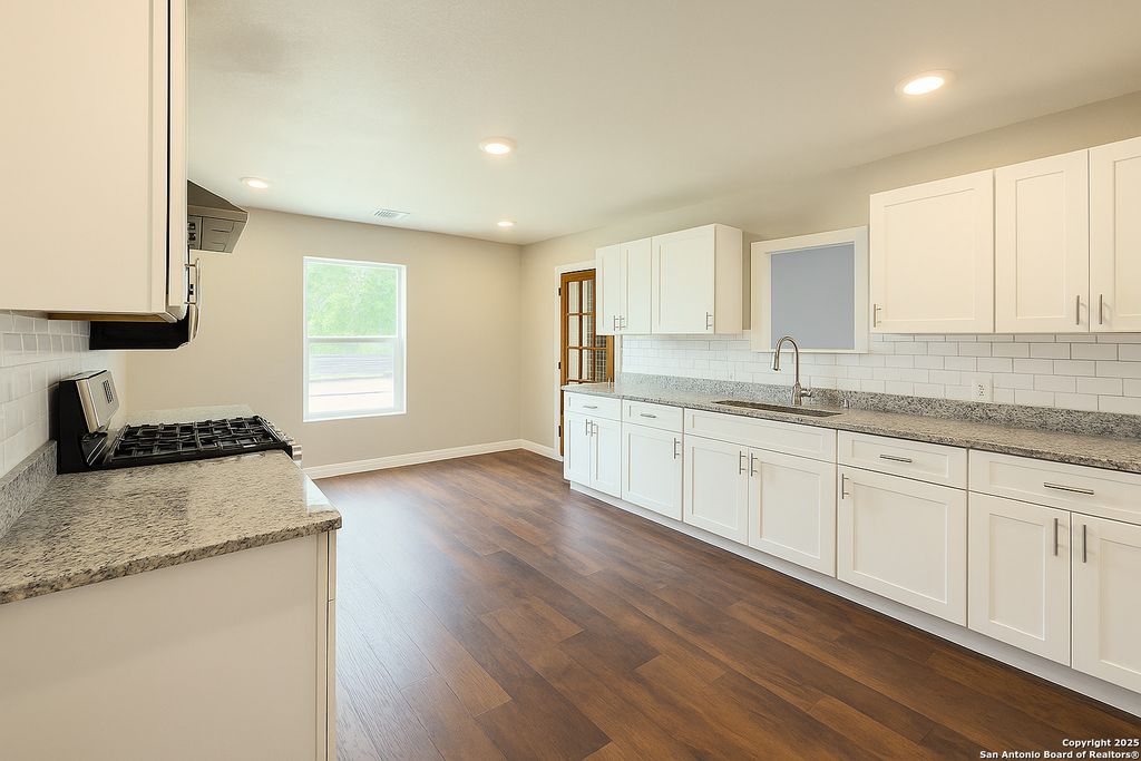 Photo of 2307 Hicks, San Antonio, TX 78210 (MLS # 1923979)