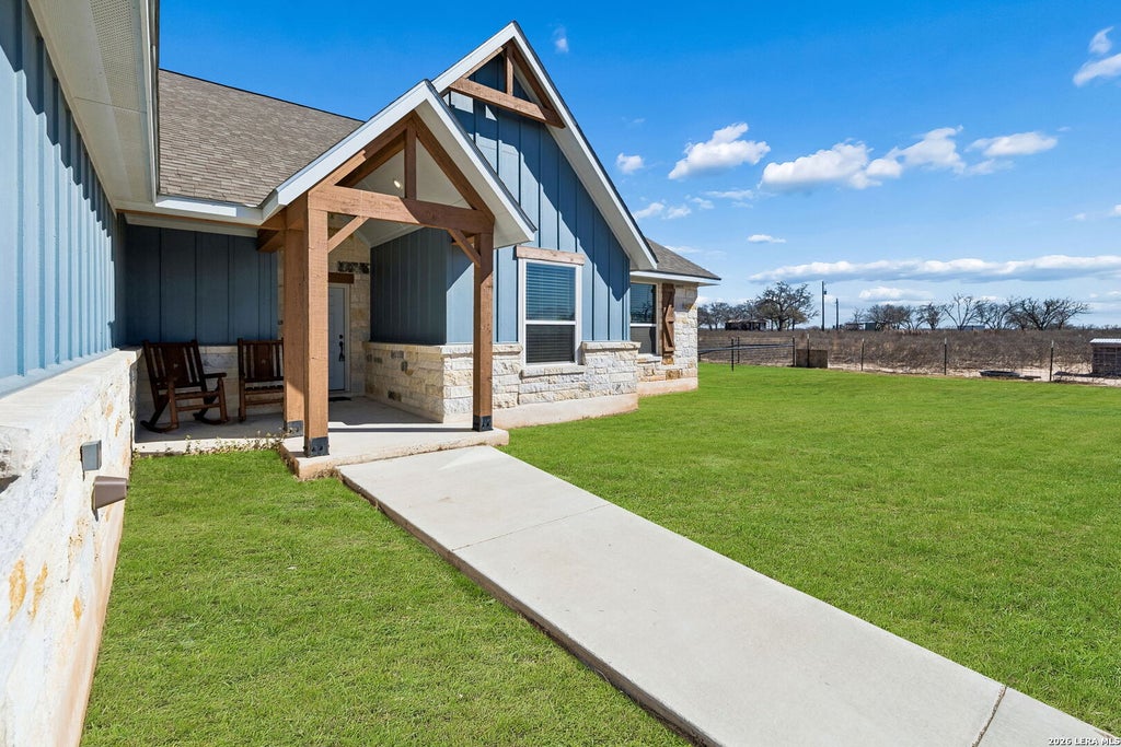 Photo of 5476 County Road 427, Stockdale, TX 78160 (MLS # 1940254)