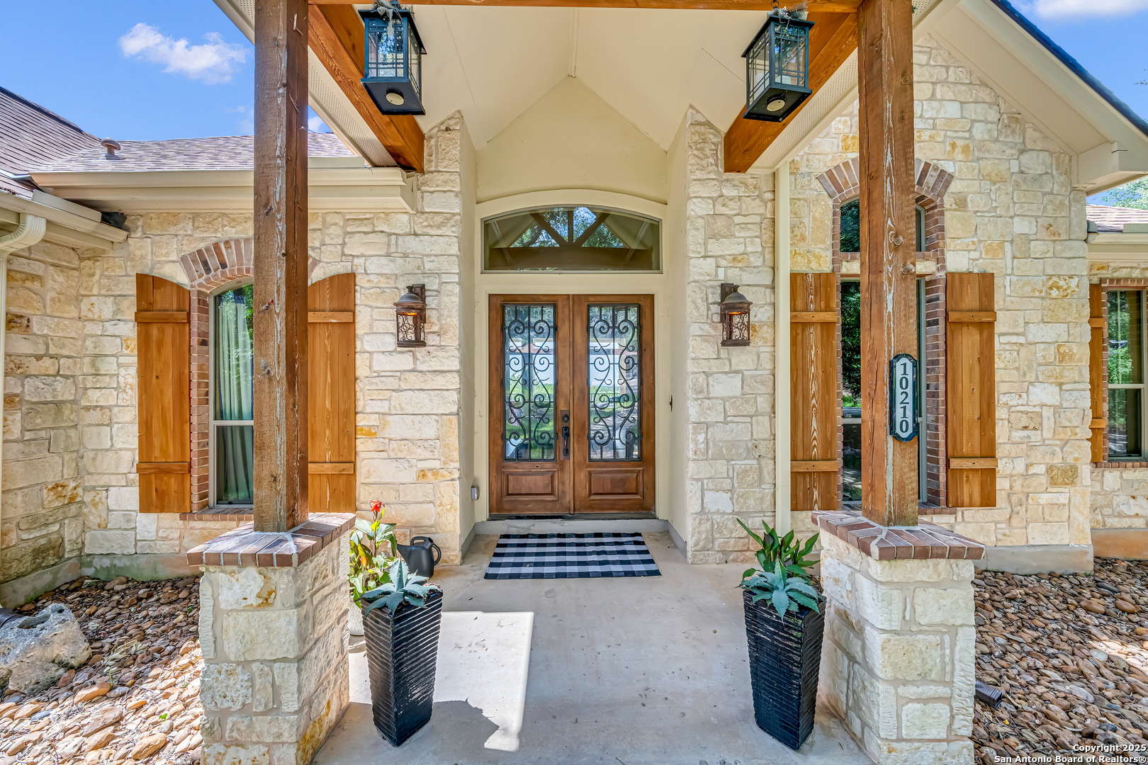 10210 Rafter O Trail