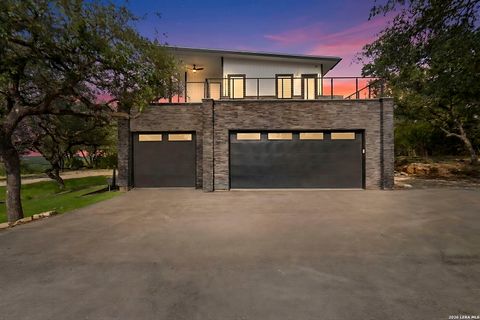 Property photo of 109 Pond View Ct, Spring Branch, TX 78070