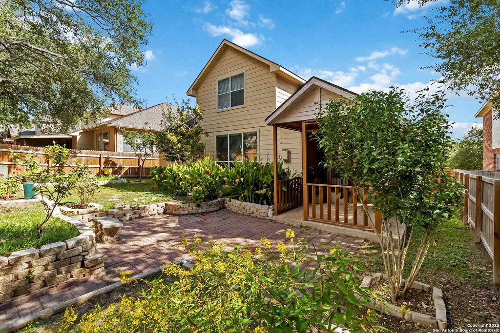 Photo of 23539 Enchanted Fall, San Antonio, TX 78260 (MLS # 1897115)