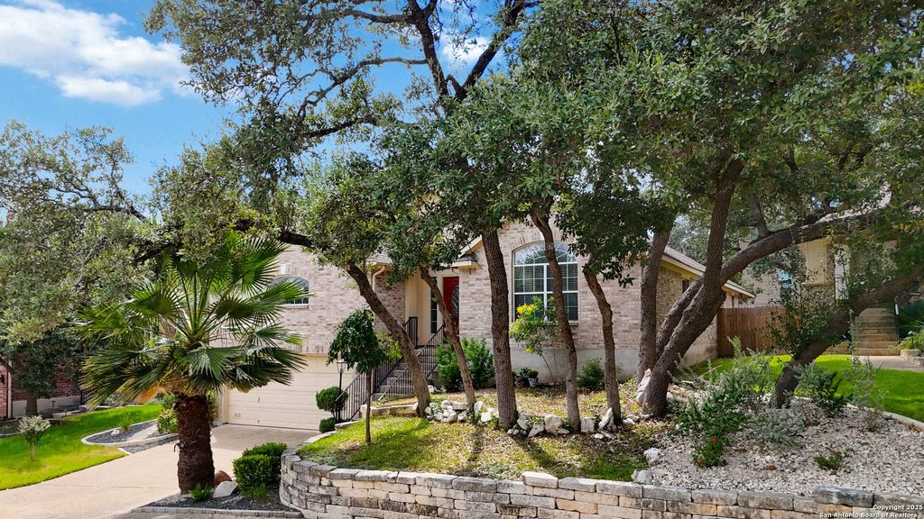 Photo of 23539 Enchanted Fall, San Antonio, TX 78260 (MLS # 1897115)