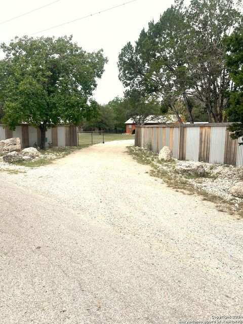 A home in Leakey