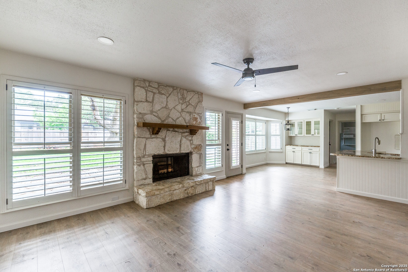 2211 Oak Ranch