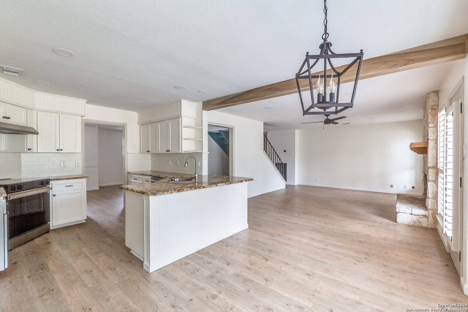 2211 Oak Ranch