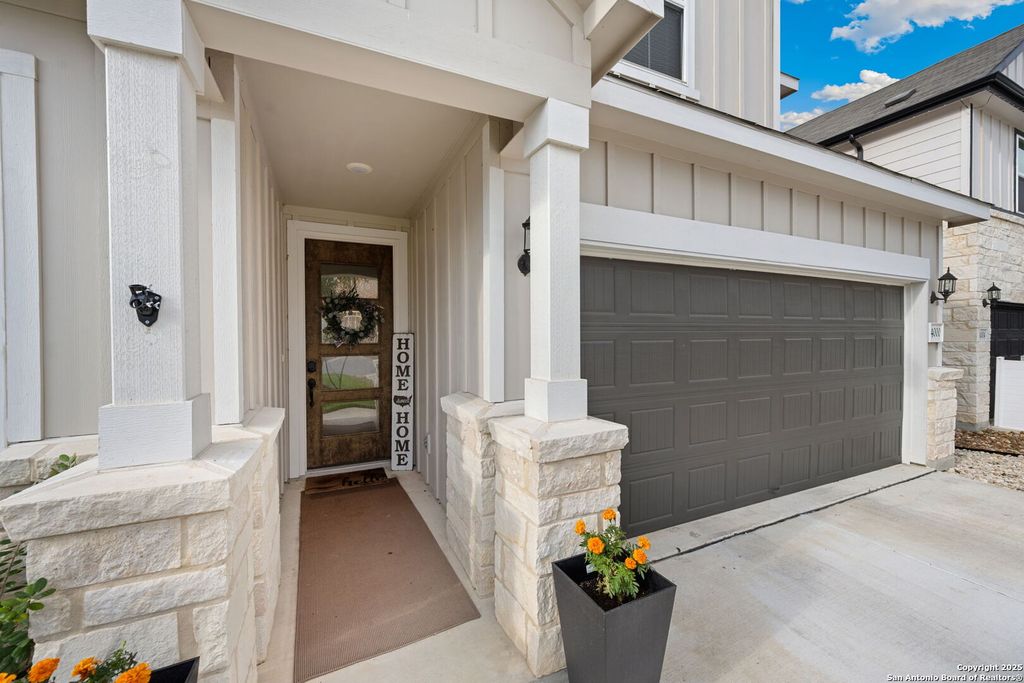 Photo of 4000 Wild Bloom, Seguin, TX 78155 (MLS # 1924609)