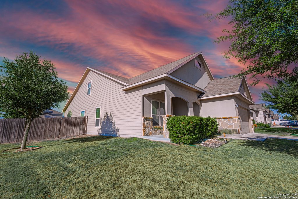 Photo of 756 morgans, New Braunfels, TX 78130 (MLS # 1927252)