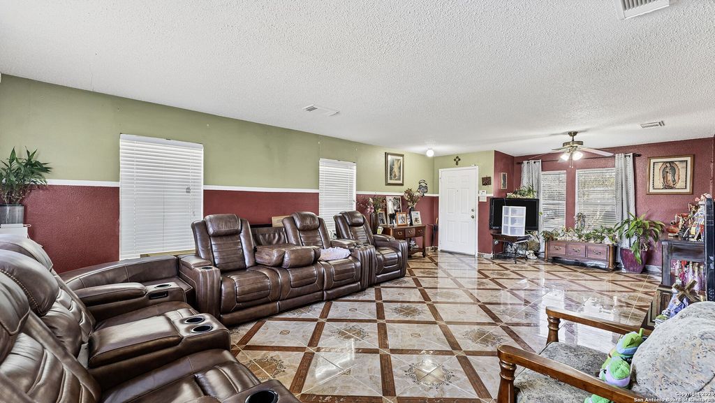 Photo of 9939 Sunset Pl, San Antonio, TX 78245 (MLS # 1855554)