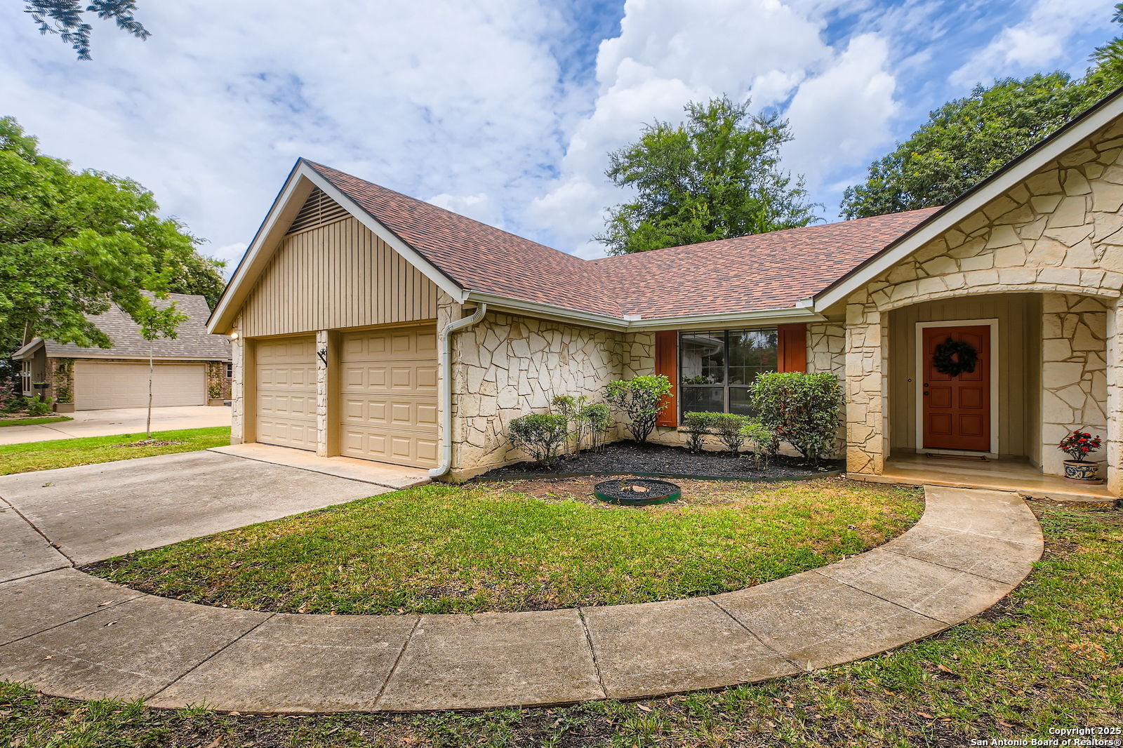 350 Chaparral Creek