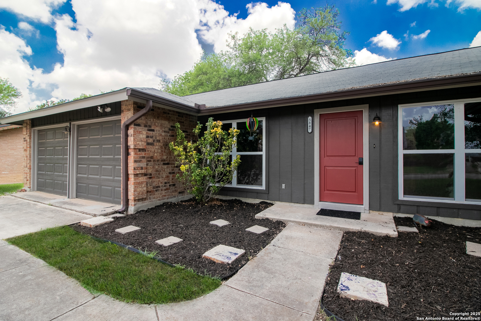 5847 Fort Stanwix St