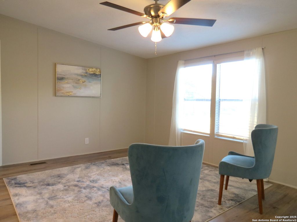 Photo of 908 Texas, Pleasanton, TX 78064 (MLS # 1885518)