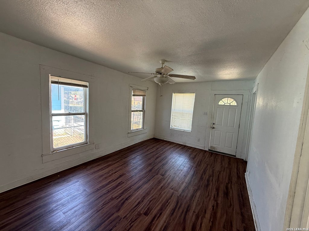 Photo of 1504 Hays, San Antonio, TX 78202 (MLS # 2014938)