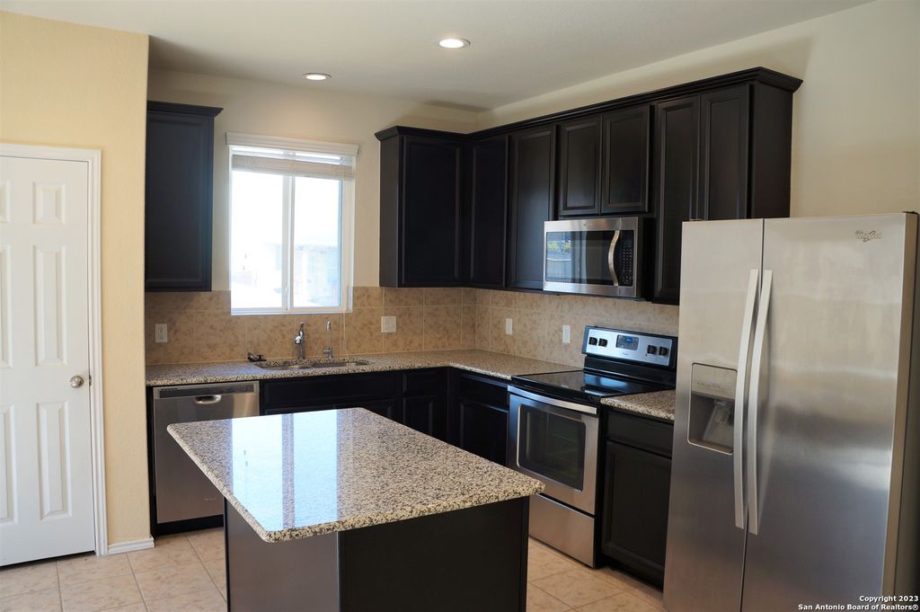 Photo of 11410 UNBRIDLED, San Antonio, TX 78245 (MLS # 1938477)