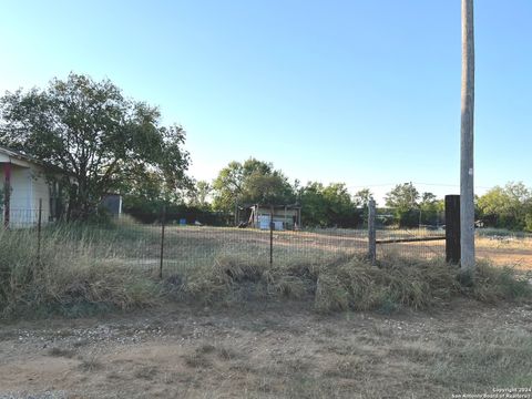 A home in Jourdanton