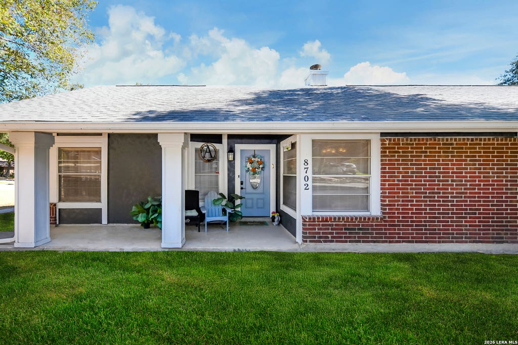 Photo of 8702 Collingwood, Universal City, TX 78148 (MLS # 1961218)