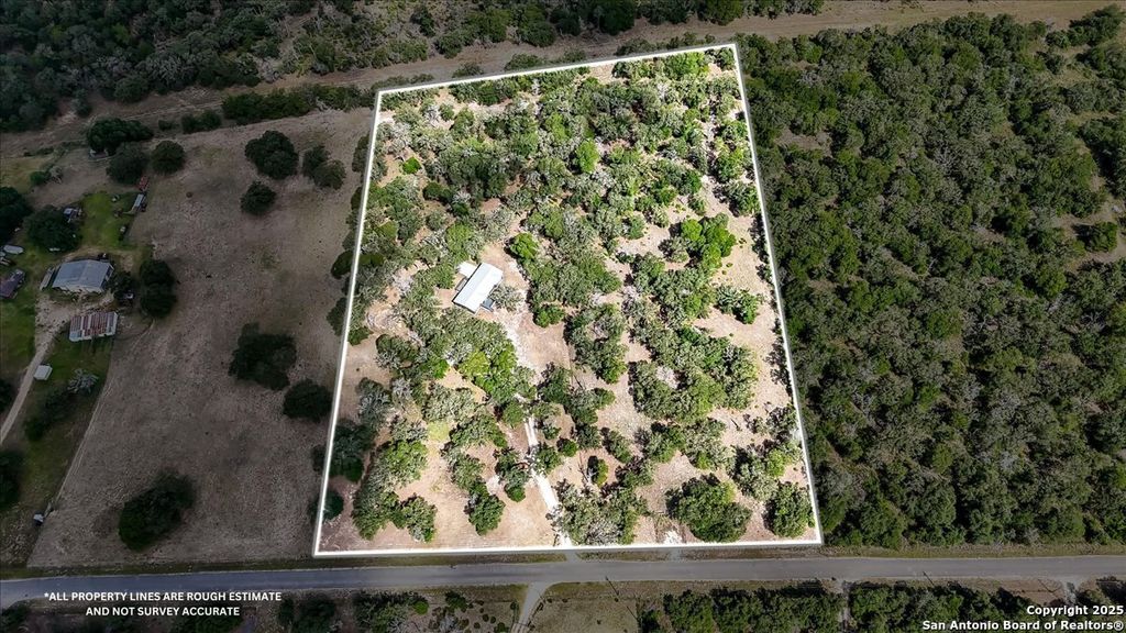 Photo of 1291 Vivroux Ranch, Seguin, TX 78155 (MLS # 1879825)