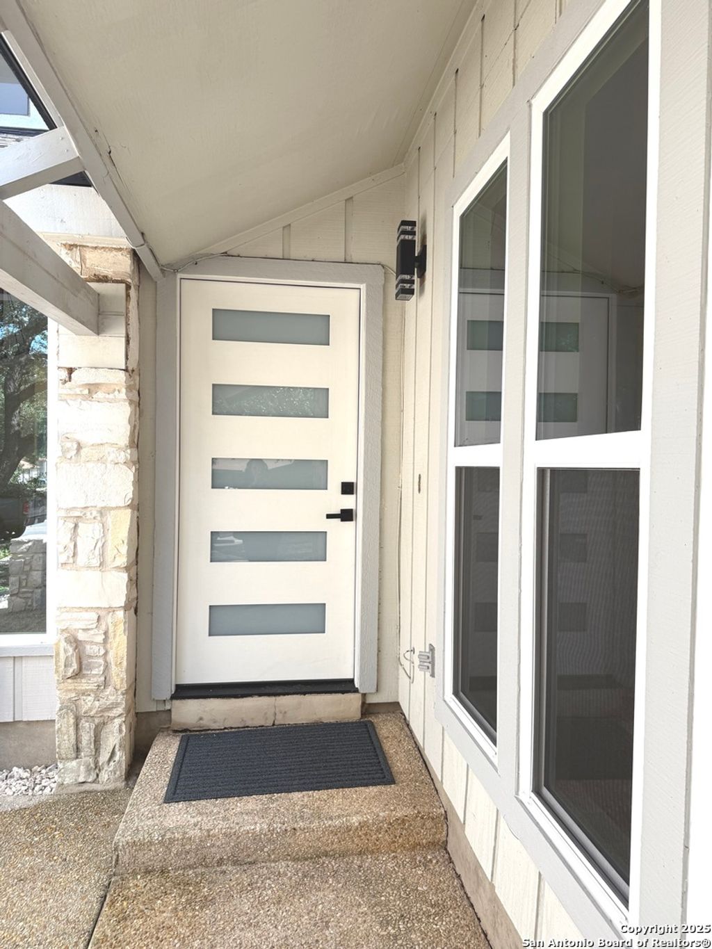 Photo of 14526 PARKSITE WOODS, San Antonio, TX 78249 (MLS # 1913188)