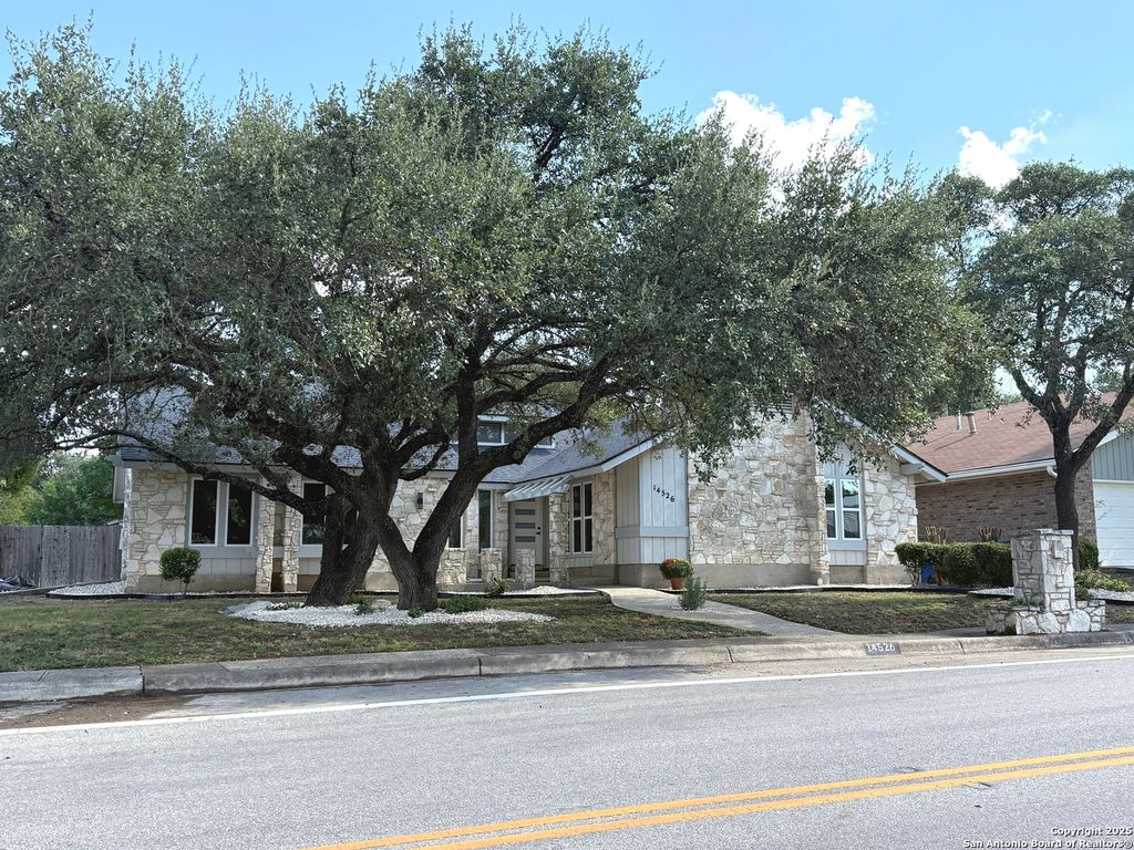 Photo of 14526 PARKSITE WOODS, San Antonio, TX 78249 (MLS # 1913188)