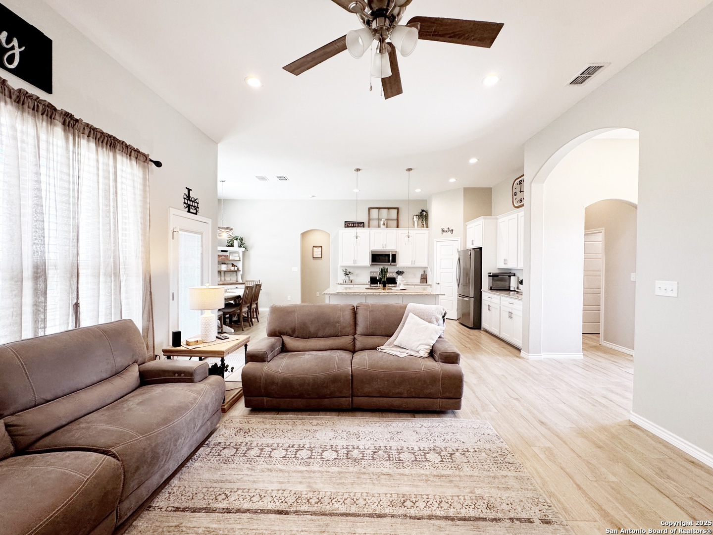 1683 Vista View