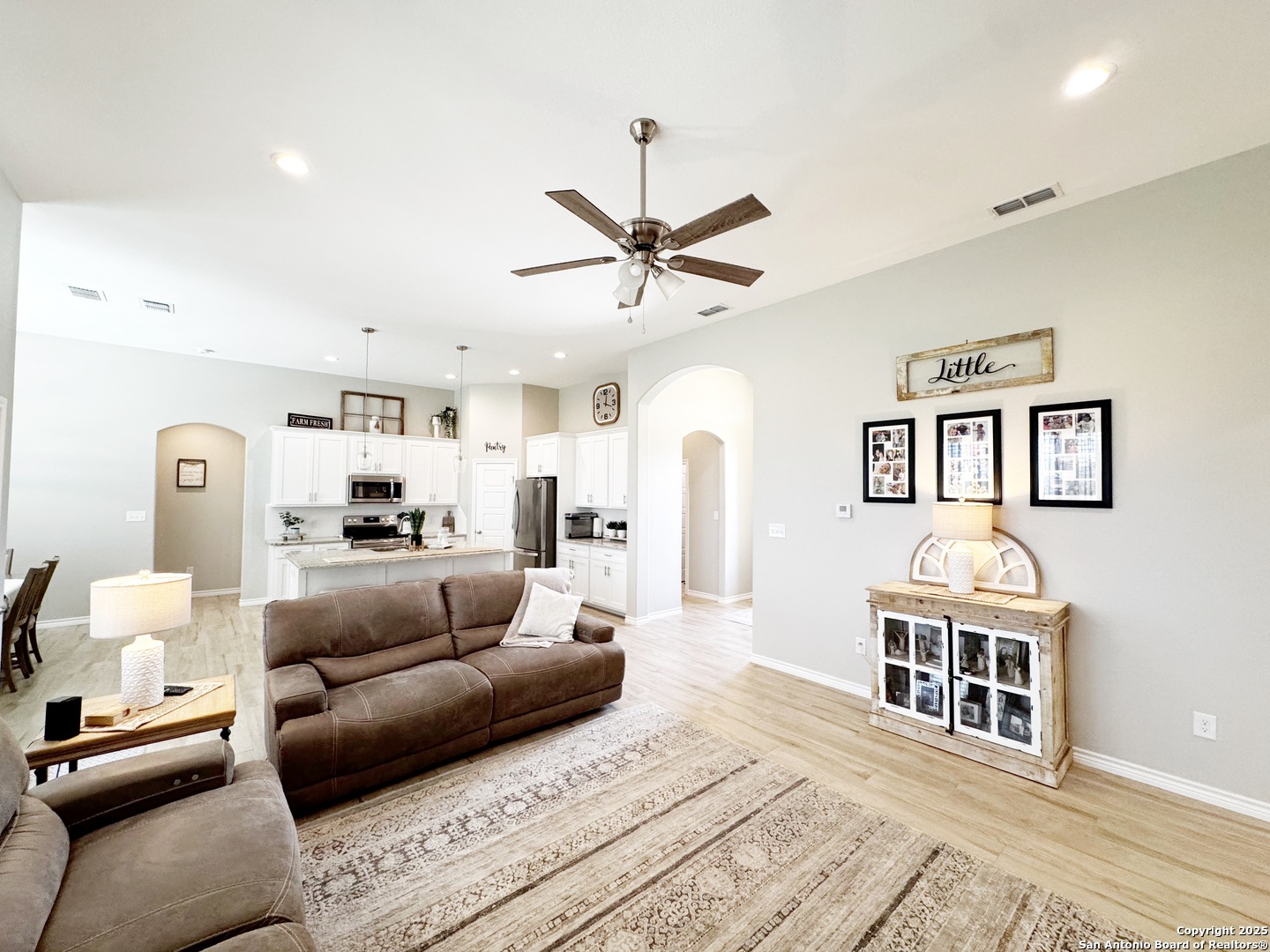 1683 Vista View