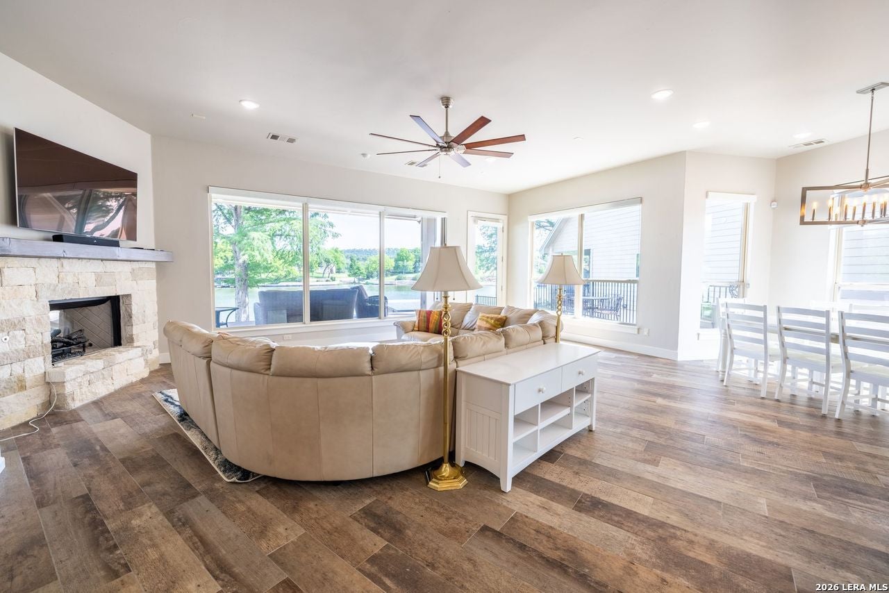 2228 Williams Lakeshore