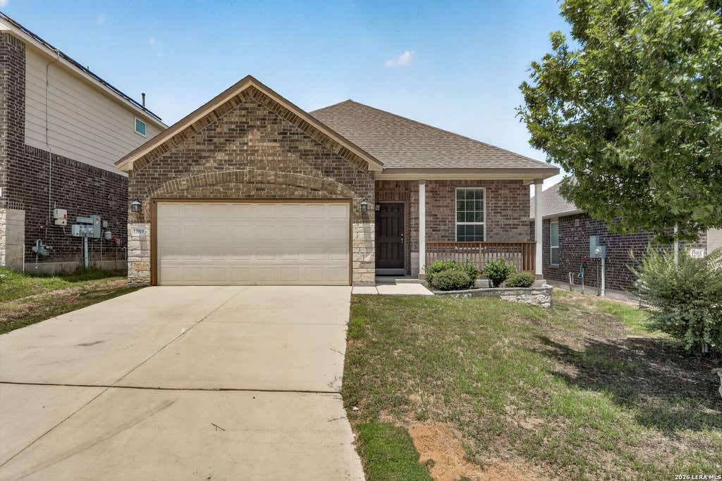 Photo of 13919 Elounda, San Antonio, TX 78245 (MLS # 2006289)