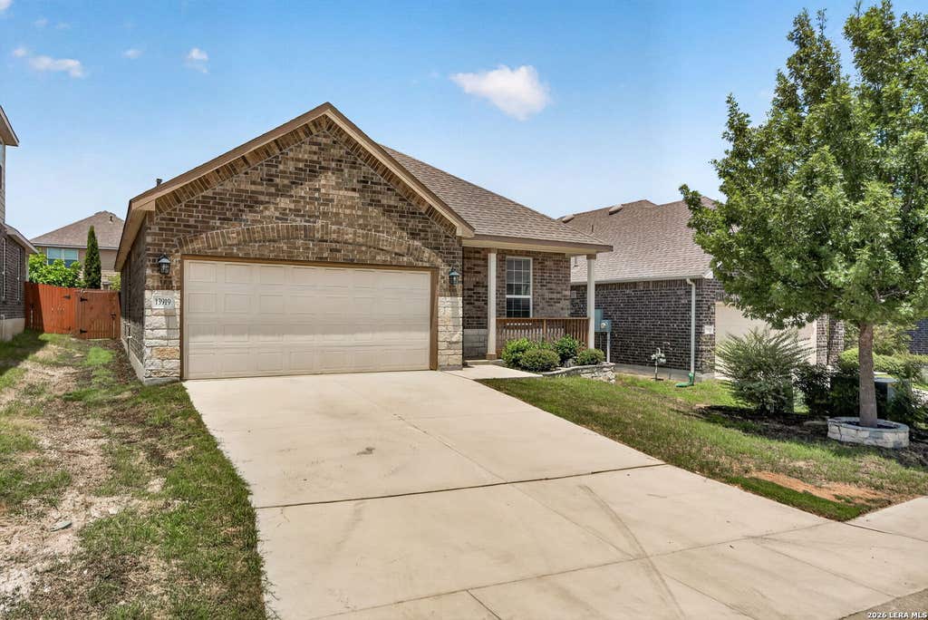 Photo of 13919 Elounda, San Antonio, TX 78245 (MLS # 2006289)