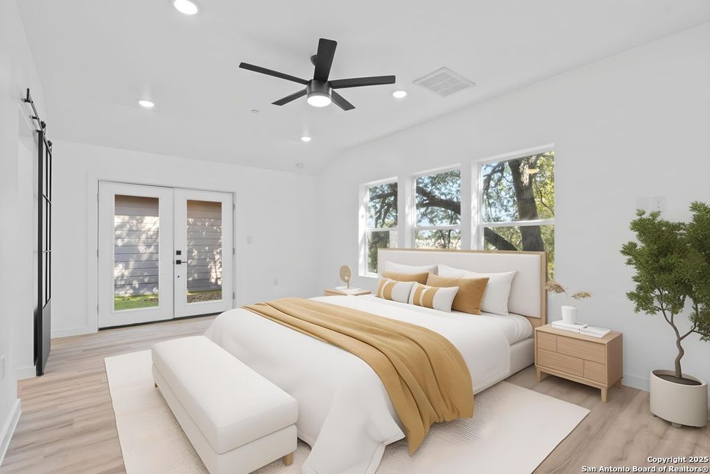 Photo of 106 Bank St 102 #102, San Antonio, TX 78204 (MLS # 1922302)