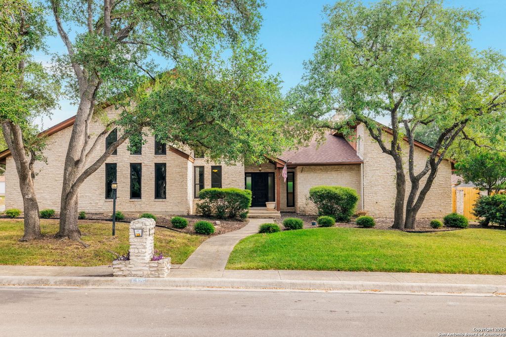 Photo of 6326 Mallard Point, Windcrest, TX 78239 (MLS # 1890349)