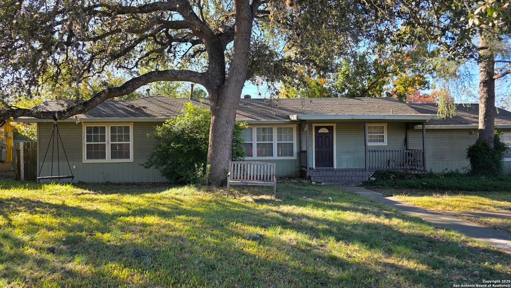Photo of 6320 Fox Run, San Antonio, TX 78233 (MLS # 1930008)