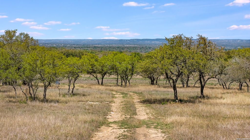 Photo of 16 Lewis Rd, Boerne, TX 78006 (MLS # 1952918)