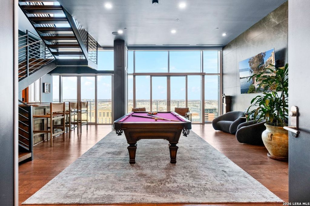 Photo of 123 Lexington 1803 #1803, San Antonio, TX 78205 (MLS # 1947837)